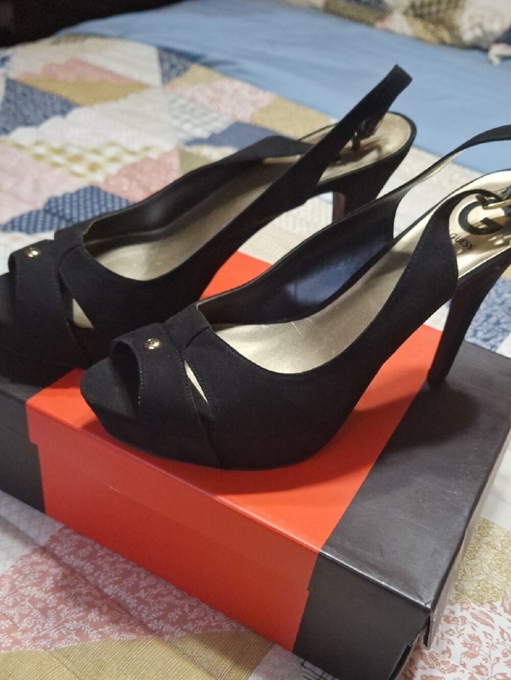 GUESS Black Open-Toe Slingback Heels with Gold Accent - Picture 4 of 11